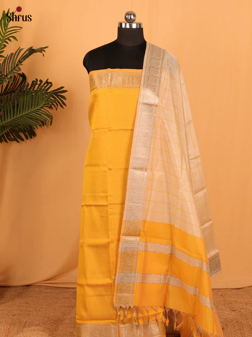 mangalagirisico top & dupatta combo