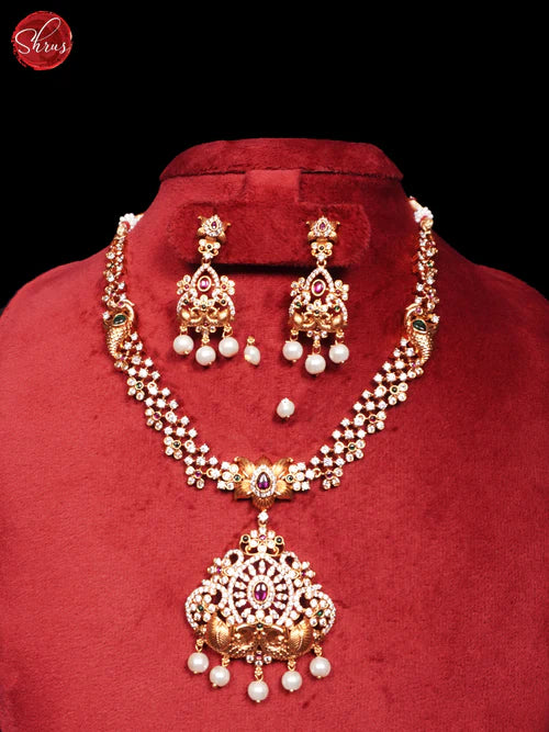 NECK PIECE & EARRINGS