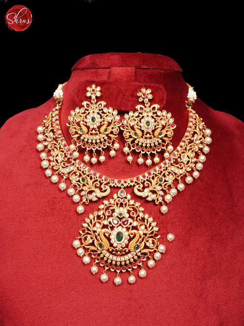 NECK PIECE & EARRINGS