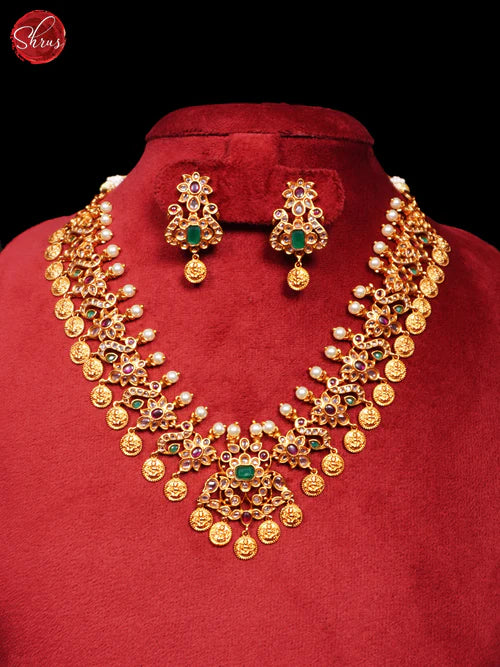 NECK PIECE & EARRINGS