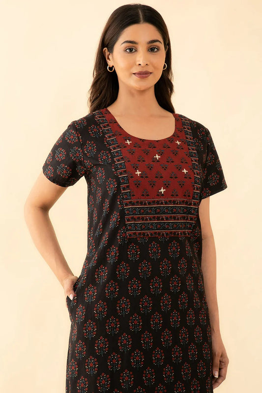 All Over Mughal Floral Print With Foil Mirror Embellishment Nighty - Black