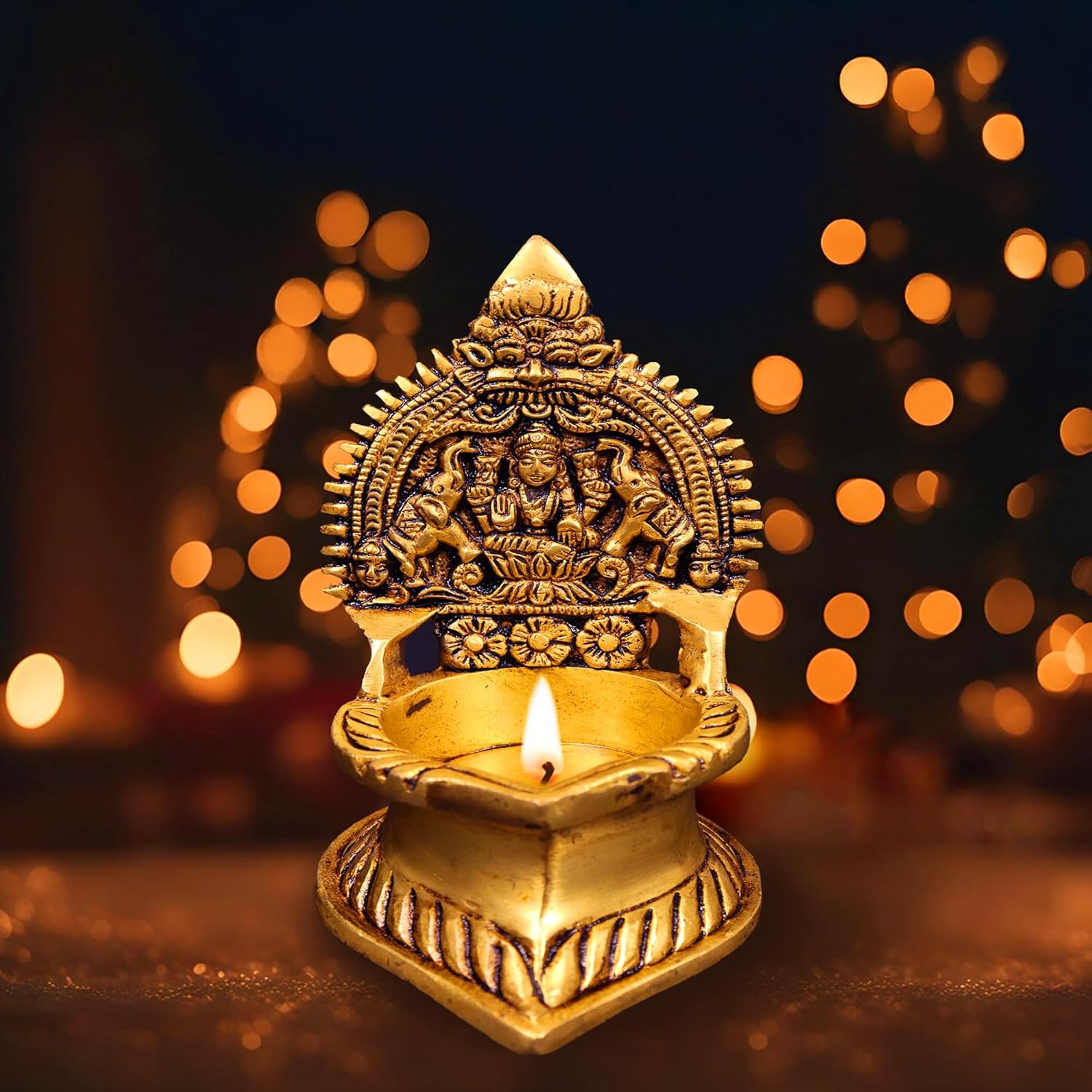 Traditional Brass Varagi Kamachi Diya for Puja Deepam Oil Lamp for Home |Kamatchi Devi Maa|Kamatchi Amman Vilakku[Weight:560g]-Antique Kamachi Diya