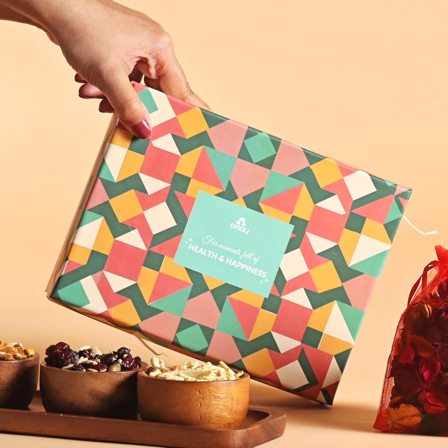 6 Pcs Wonderful Delights Healthy Gift Hamper | Snacks, Chocolate & Potpourri | Corporate Gift for Clients & Employees | Birthday, Anniversary, Mom-to-Be Gift | Oil-Free