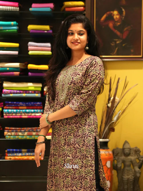 Readymade kurti