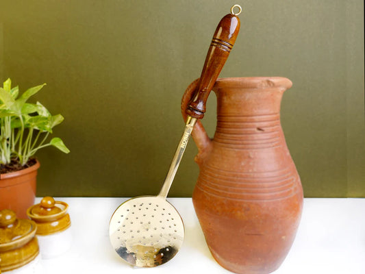 Laddle - Wooden Handle - Bronze - Vintage Style. (Jalli Karandi)