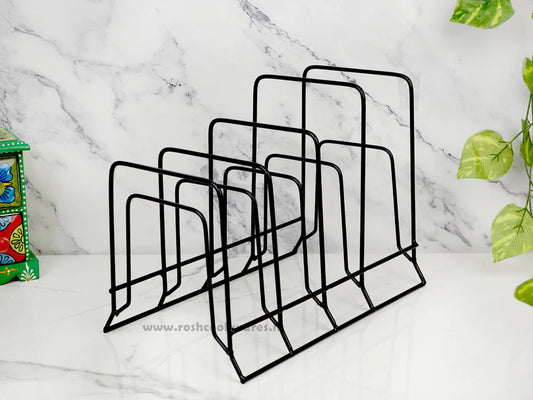 Storage Stand - Iron - Square Small. Suitable for storage of 9 to 10 products.
